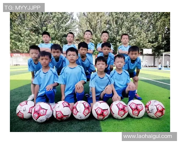 广告化身足球明星在绿茵场上尽情挥洒激情与梦想