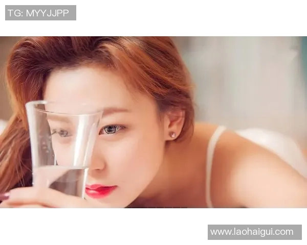 足球明星与最美女友的浪漫故事揭示他们背后的爱情与支持 足球明星与最美女友的浪漫故事揭示他们背后的爱情与支持